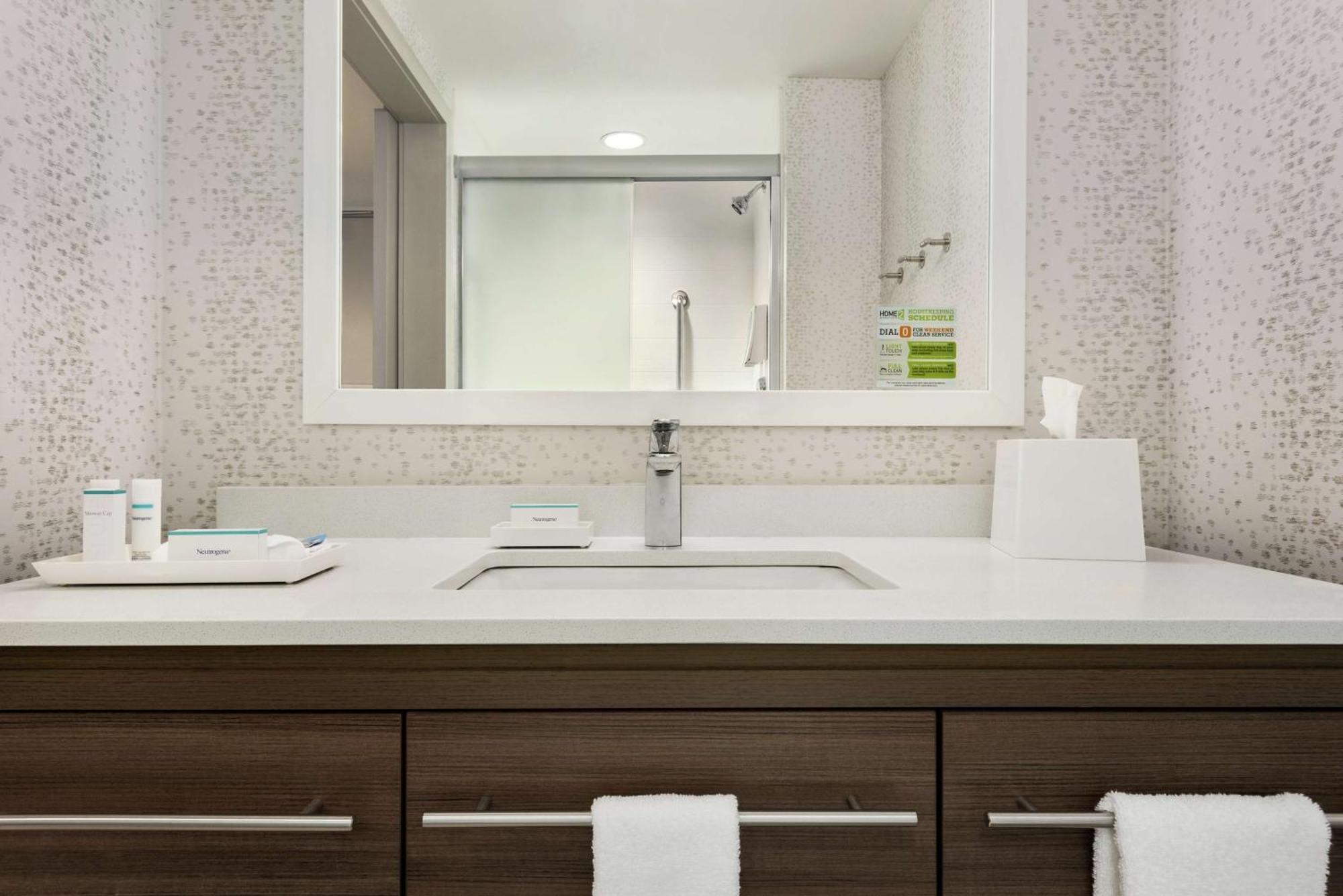 Home2 Suites By Hilton Brooklyn Park Minneapolis Екстер'єр фото